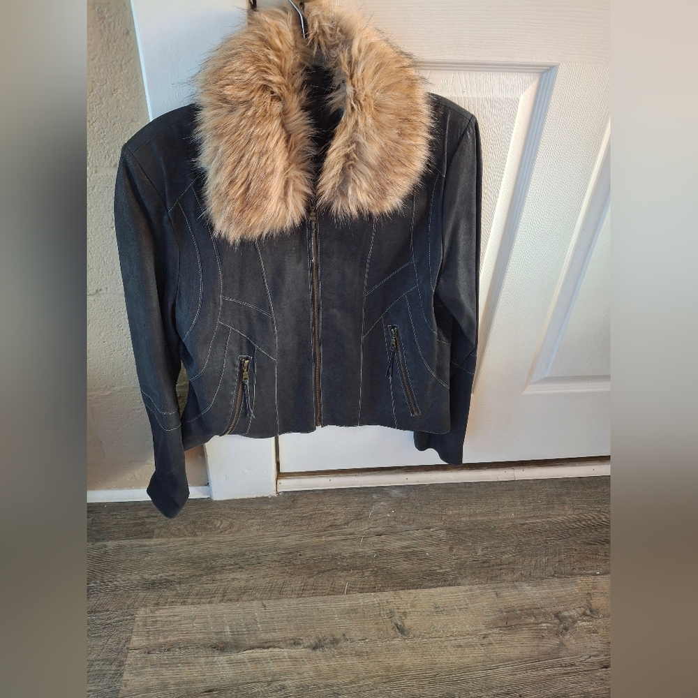Women's ie Y2K Leather Jacket Relaxed fit with Detachable Fur Collar Size XL